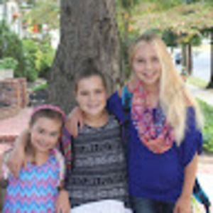 Meet your Posher, Chloe